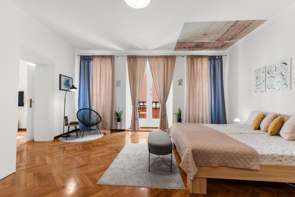 Fresco Residence- In The Center Of